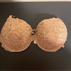 Victoria's‎ Secret Lightly Lined Demi Lace Bra Size 38C EUC